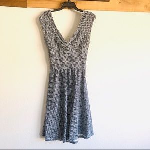 Anthropologie dress navy blue white geo print sz 6